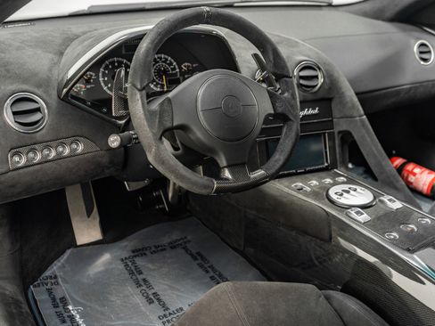 Used 2010 Lamborghini Murcielago LP 670-4 SV image 13