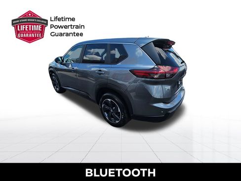 Certified 2025 Nissan Rogue SV FWD image 3