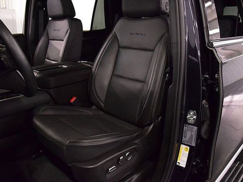 Used 2024 GMC Yukon Denali image 28