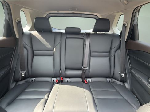 Used 2023 Nissan Rogue SL AWD/4WD image 9