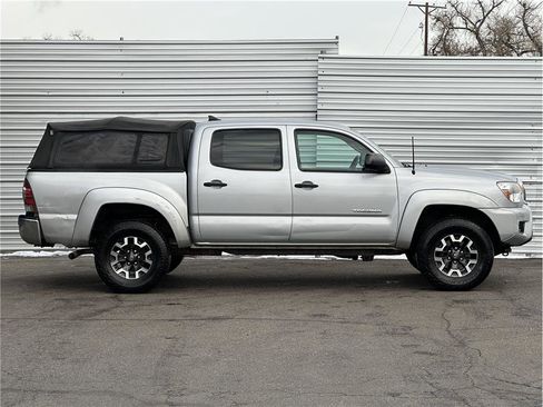 Used 2012 Toyota Tacoma 4x4 Double Cab image 9