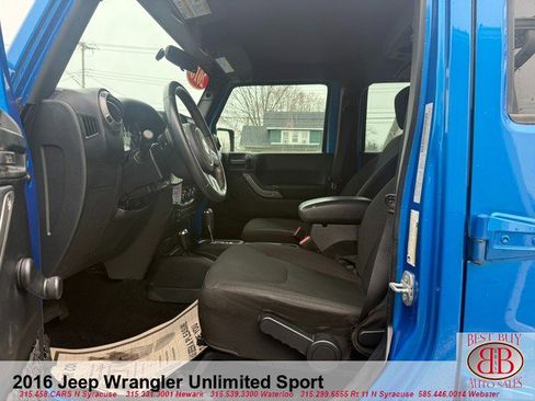 Used 2016 Jeep Wrangler Unlimited Sport w/ Connectivity Group image 10