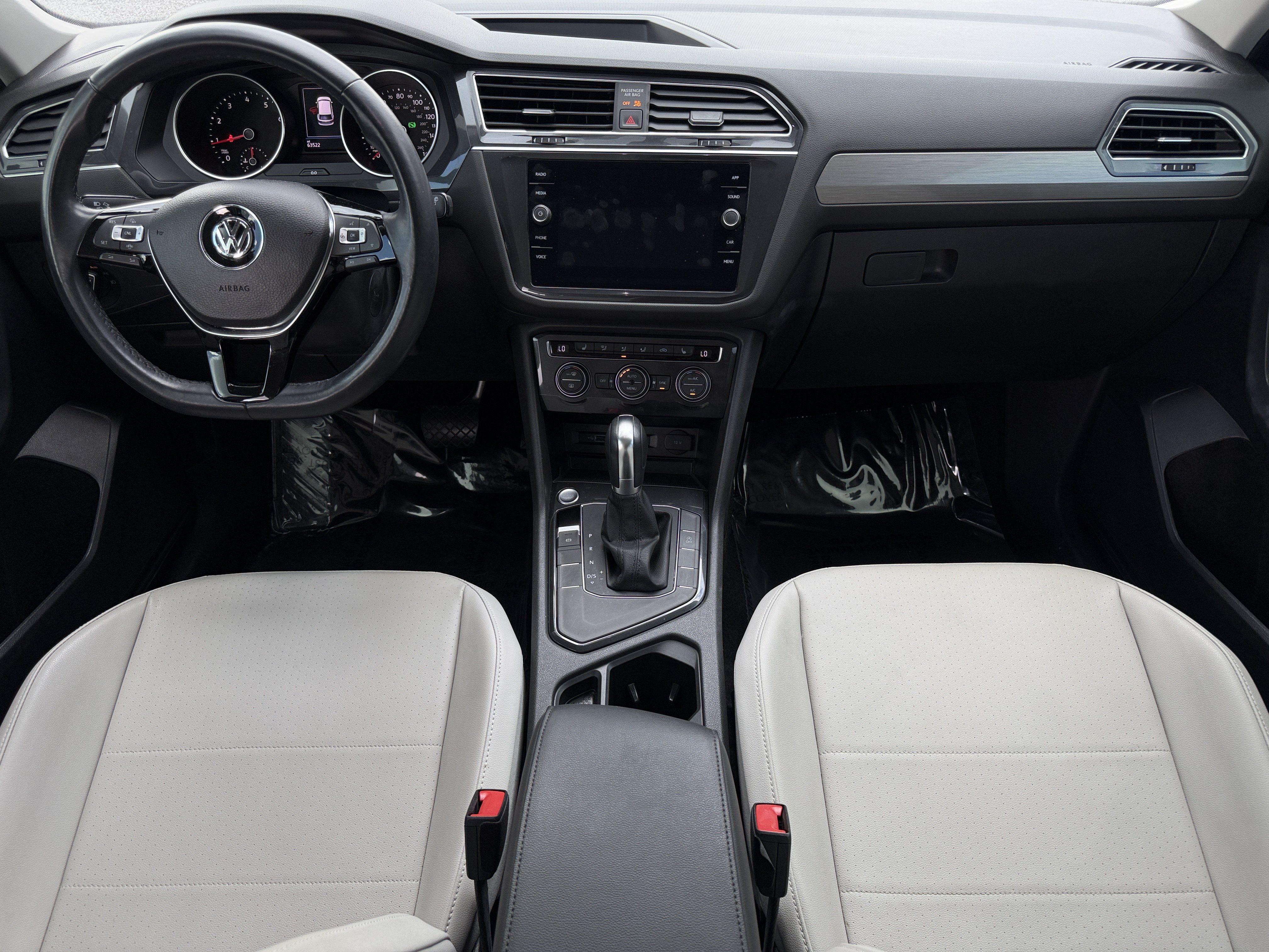 Used 2019 Volkswagen Tiguan SE w/ Panoramic Sunroof Package FWD image 13