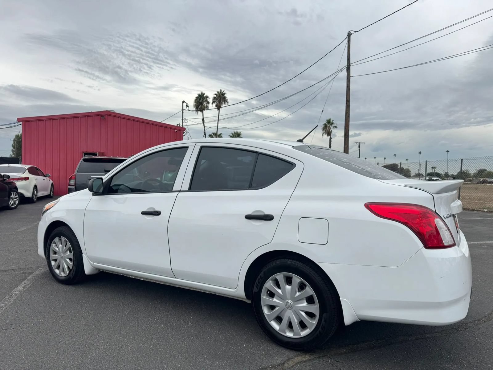 Used 2015 Nissan Versa S Plus FWD image 4