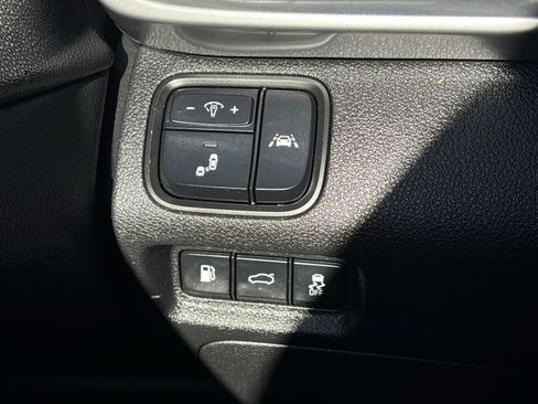 Used 2019 Kia Optima LX image 30