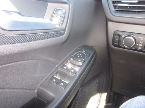 Used 2024 Ford Escape ST-Line image 21