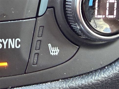 Certified 2023 Chevrolet Equinox RS w/ RS Leather Package image 19