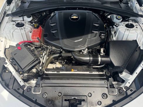 Used 2020 Chevrolet Camaro LT RWD image 21