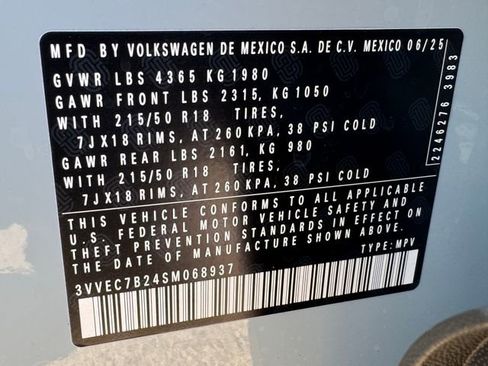 Used 2025 Volkswagen Taos SE FWD image 29