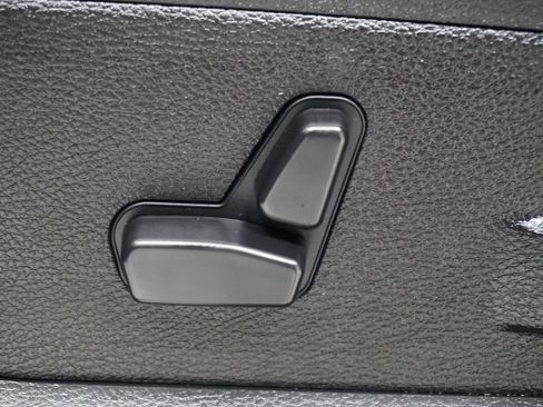 Used 2024 RAM 2500 Limited image 15