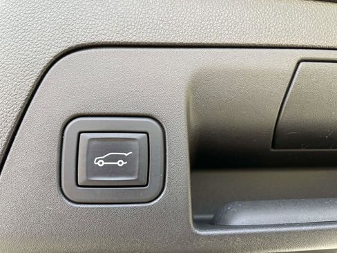 Certified 2023 Buick Envision Avenir AWD/4WD image 17