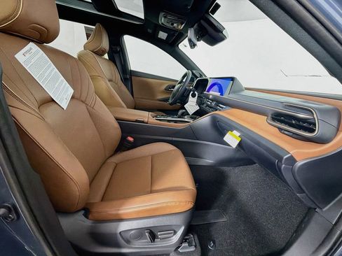 New 2026 Toyota Crown Signia AWD/4WD image 29