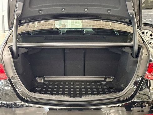 Used 2025 Mercedes-Benz C 300 Sedan image 23