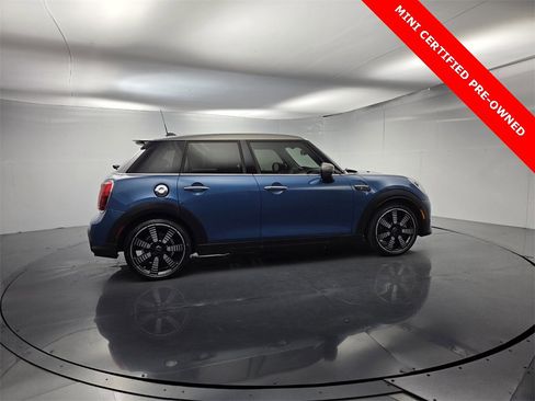 Used 2023 MINI Cooper S w/ Signature Upholstery Package image 12