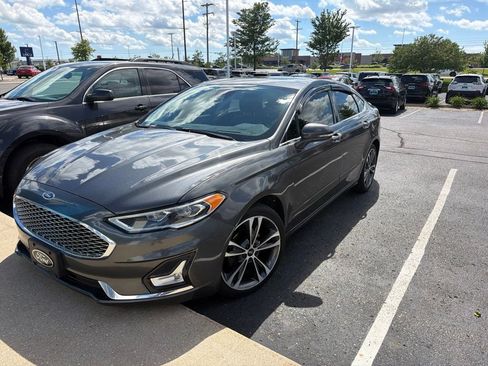 Used 2020 Ford Fusion Titanium AWD/4WD image 3