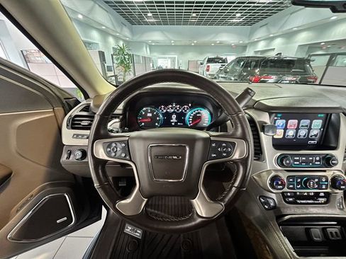 Used 2020 GMC Yukon Denali w/ Open Road Package image 16