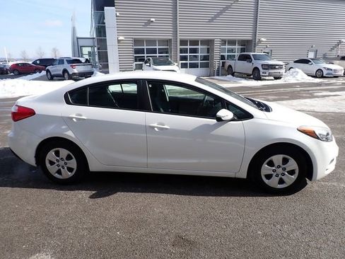 Used 2016 Kia Forte LX w/ LX Popular Package image 8