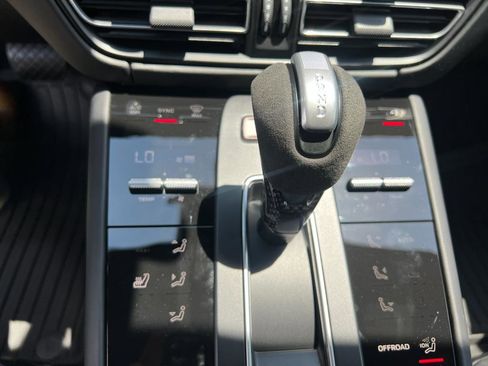 New 2025 Porsche Macan GTS image 23