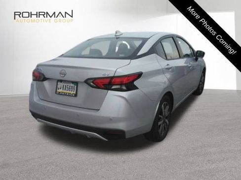 Used 2024 Nissan Versa SV FWD image 4