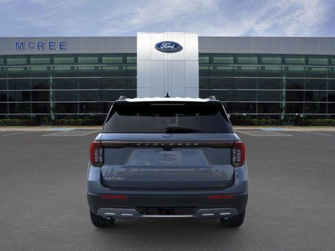 New 2026 Ford Explorer Active w/ Active Comfort Package image 5