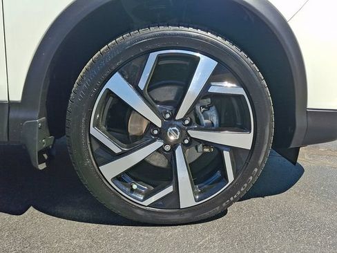 Certified 2022 Nissan Rogue Sport SL w/ Premium Package AWD/4WD image 8
