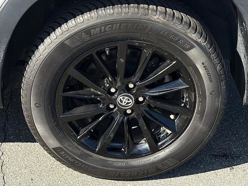 Used 2019 Toyota Highlander XLE image 5