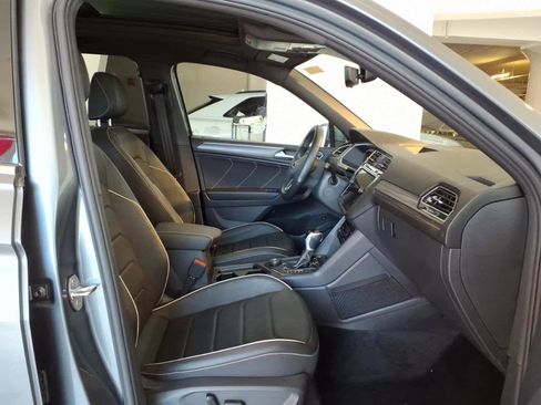Used 2023 Volkswagen Tiguan SEL R-Line AWD/4WD image 21