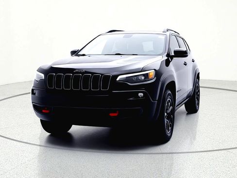 Used 2022 Jeep Cherokee Trailhawk w/ Trailer Tow Group AWD/4WD image 2