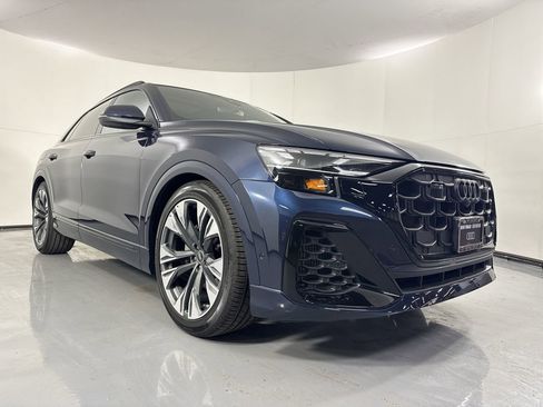 Certified 2025 Audi Q8 Prestige AWD/4WD image 28