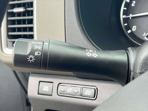 Used 2022 Nissan Frontier SV w/ Technology Package image 24