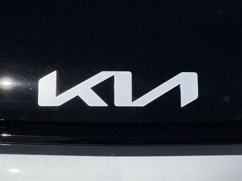 New 2026 Kia Sportage SX FWD image 12