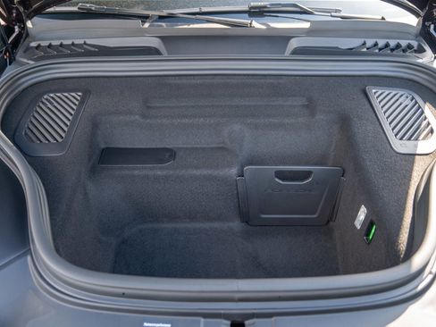 Certified 2025 Porsche Macan 4 Electric AWD/4WD image 29