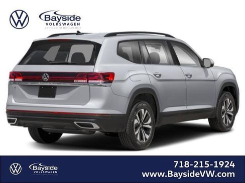 New 2026 Volkswagen Atlas SE image 2