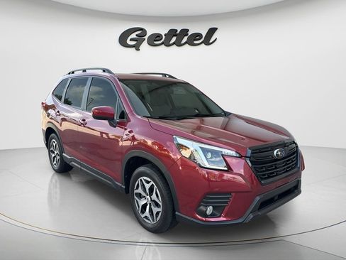 Used 2023 Subaru Forester Premium AWD/4WD image 3