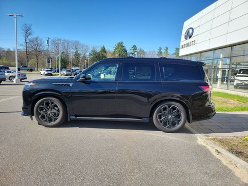 Used 2026 INFINITI QX80 4WD image 2