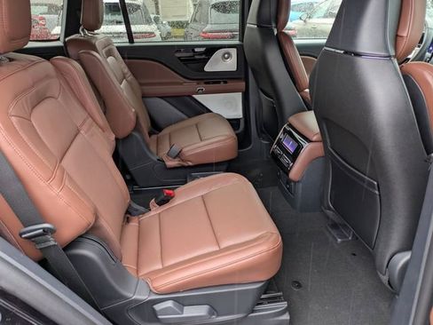 New 2026 Lincoln Aviator Reserve w/ Luxury Package image 11