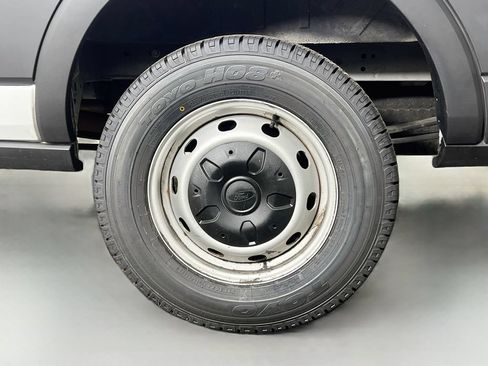 Certified 2019 Ford Transit 250 148 Low Roof RWD image 34