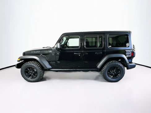 Used 2022 Jeep Wrangler Willys image 4