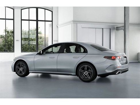 New 2026 Mercedes-Benz E 350 4MATIC Sedan image 31