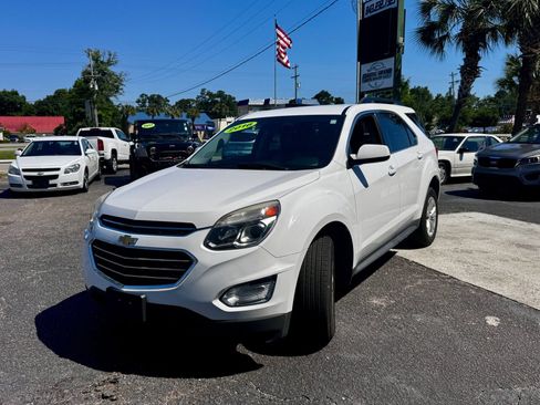 Used 2016 Chevrolet Equinox LT w/ Convenience Package AWD/4WD image 2