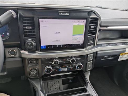 New 2026 Ford F250 Platinum w/ Tremor Off-Road Package AWD/4WD image 12