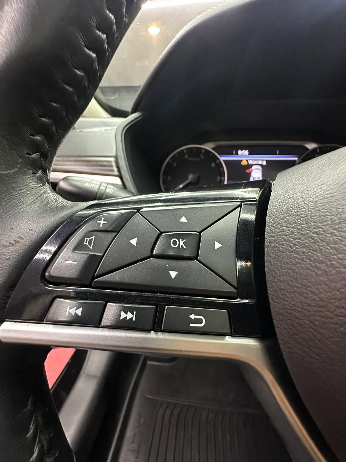 Used 2019 Nissan Altima 2.5 Platinum FWD image 15