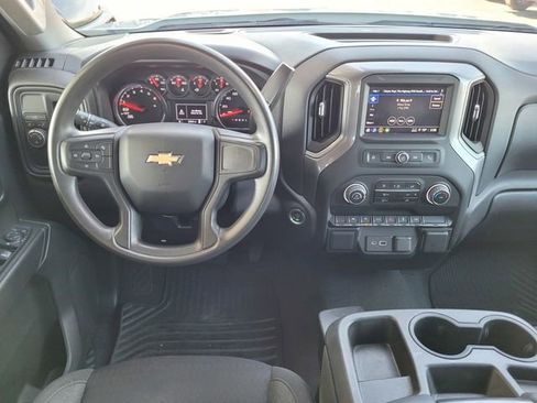 Used 2023 Chevrolet Silverado 1500 Custom image 7