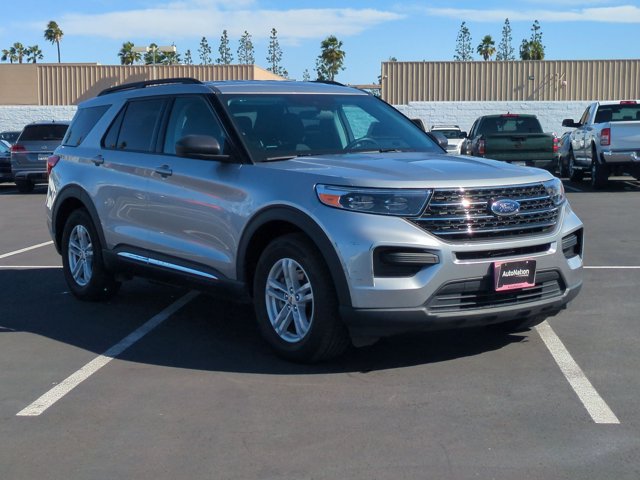 Used 2023 Ford Explorer XLT RWD image 3