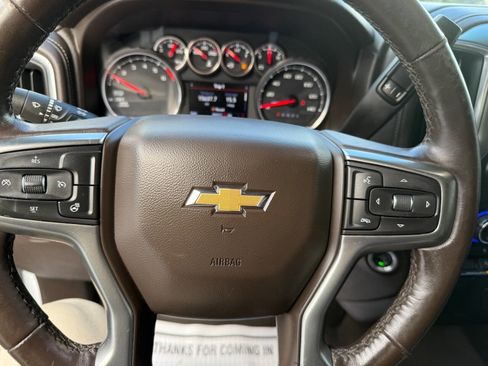 Used 2021 Chevrolet Silverado 1500 LT image 11