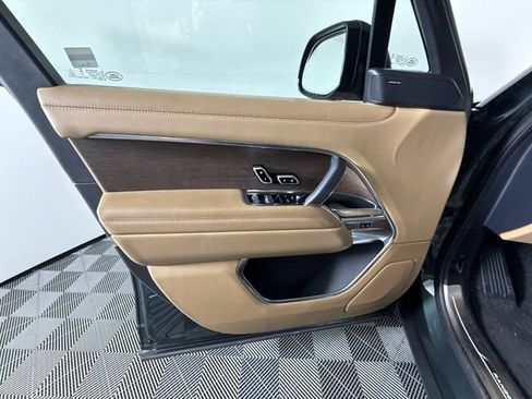 Used 2025 Land Rover Range Rover SE AWD/4WD image 57