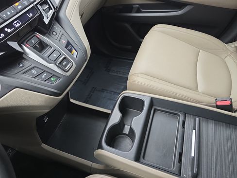 Used 2024 Honda Odyssey EX-L image 26