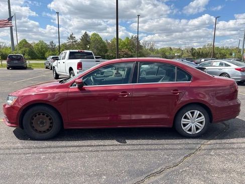 Used 2017 Volkswagen Jetta S FWD image 2