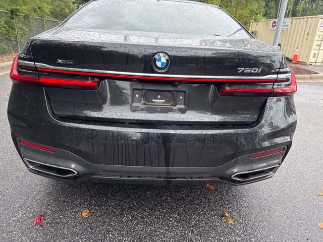 Certified 2022 BMW 750i xDrive w/ Executive Package AWD/4WD image 14