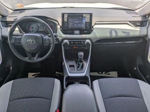 Used 2020 Toyota RAV4 XLE w/ Convenience Package FWD image 16